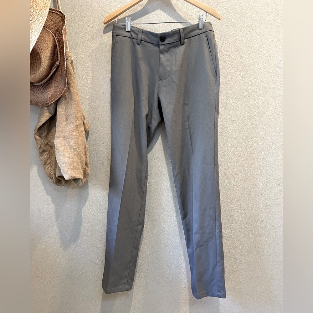 Haggar H26 30x32 Men’s Gray Comfort Dress Pant
